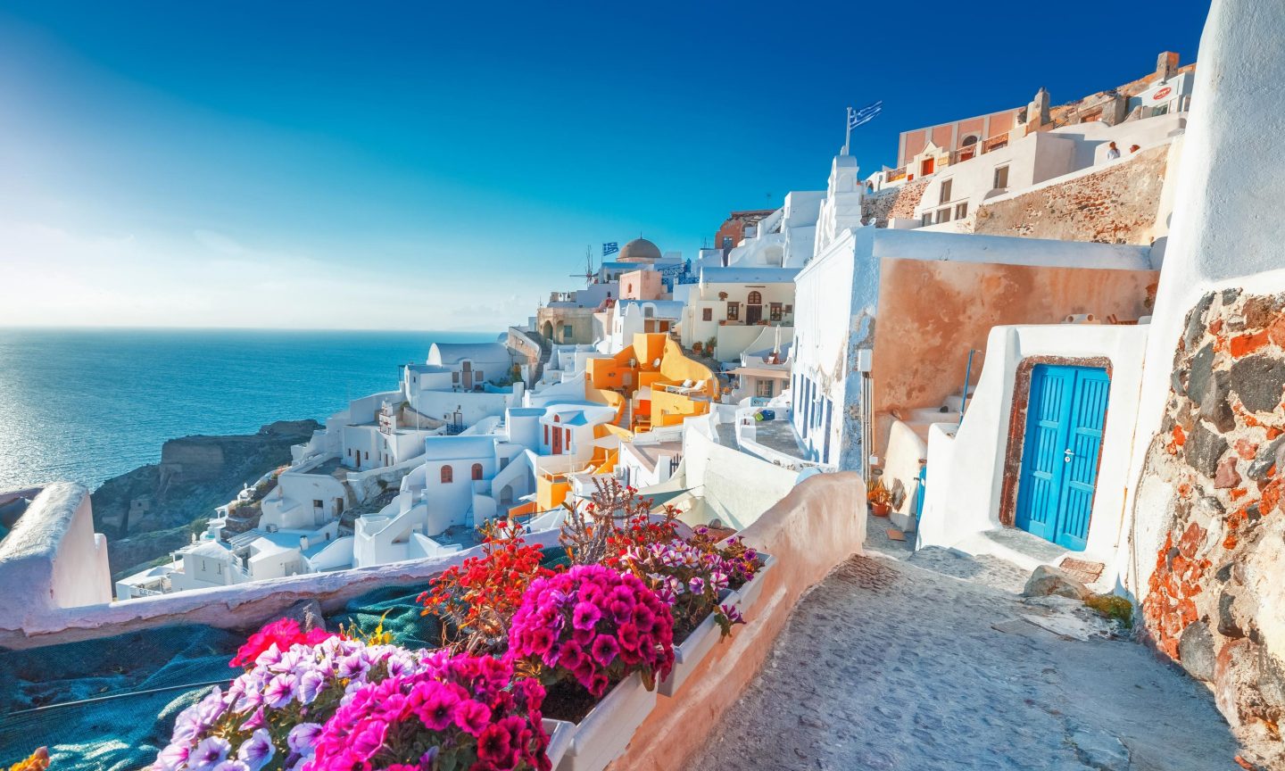 White houses facing the sea in Santorini White houses facing the sea in Santorini