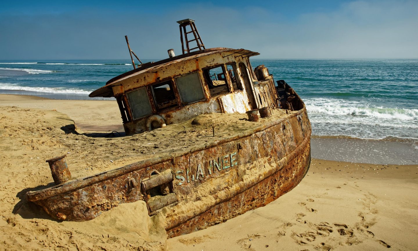 Shipwreck on the beach of Skeleton Bay