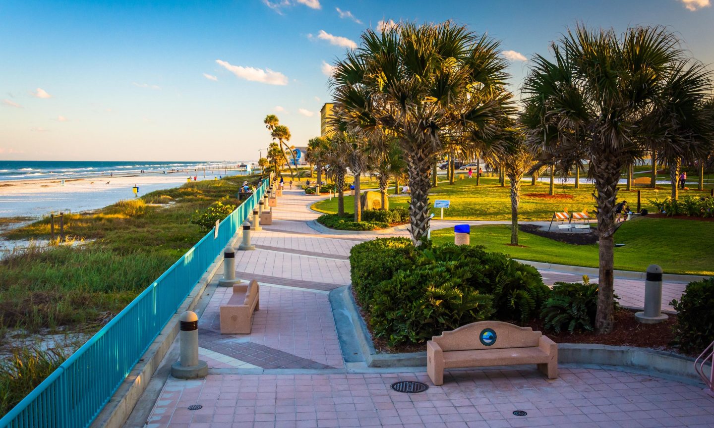 Promenade am Strand von Daytona Beach in Orlando